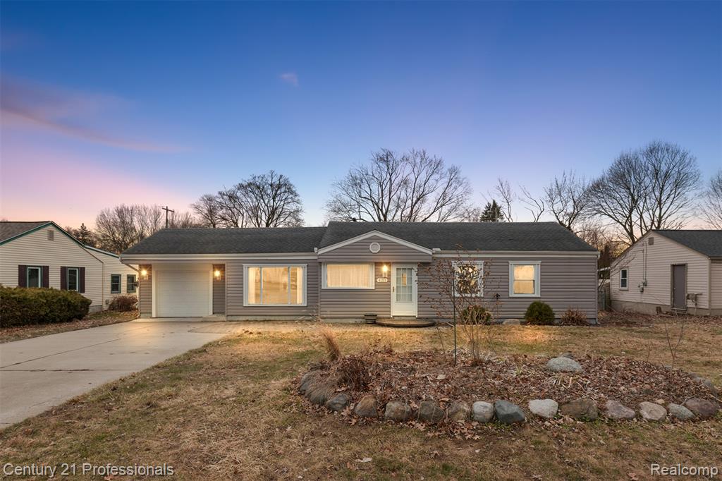 4155 Kempf Street, Waterford, MI 48329 — Photo 10