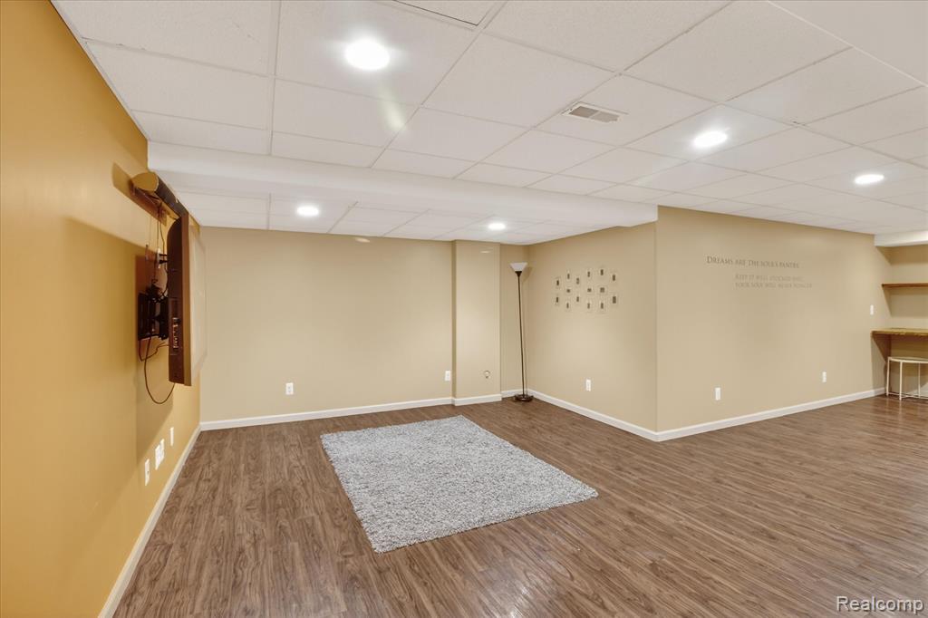 606 Shady Maple Drive, Wixom, MI 48393 — Photo 37
