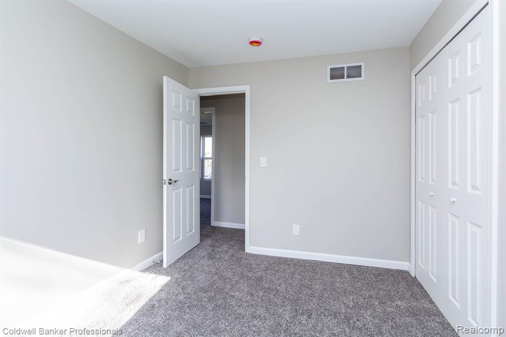 8237 PACKARD Avenue, Warren, MI 48089 — Photo 23