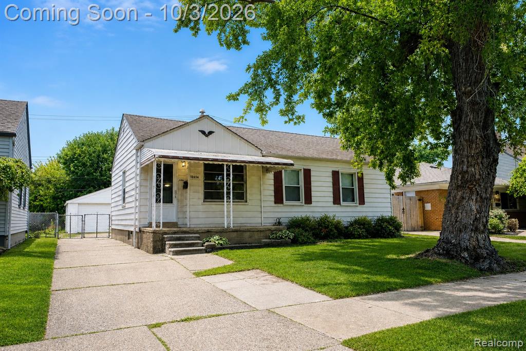 12656 Helen Street, Southgate, MI 48195