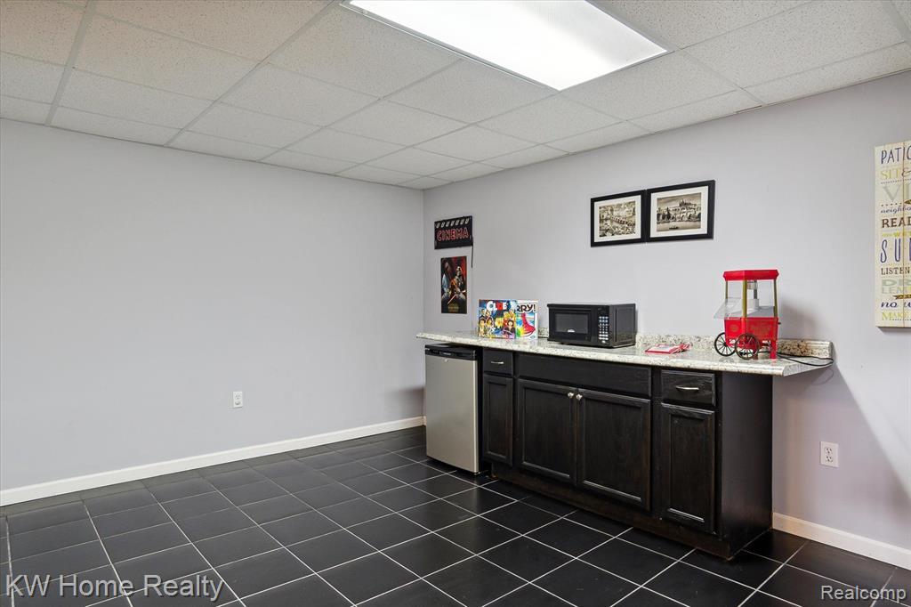 5746 CARY Drive, Ypsilanti, MI 48197 — Photo 37