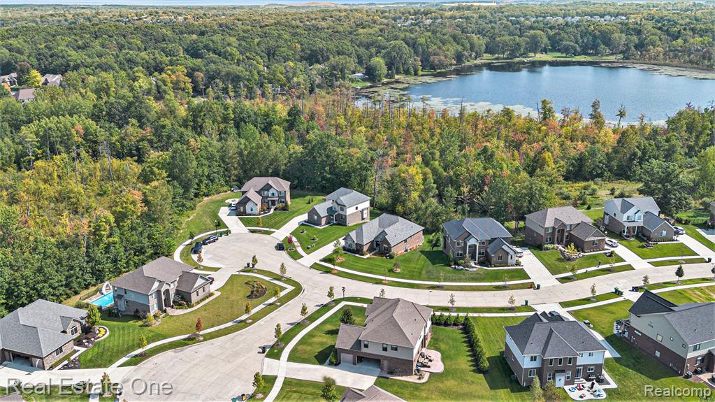 5409 ABERDEEN Court, Clarkston, MI 48348 — Photo 31