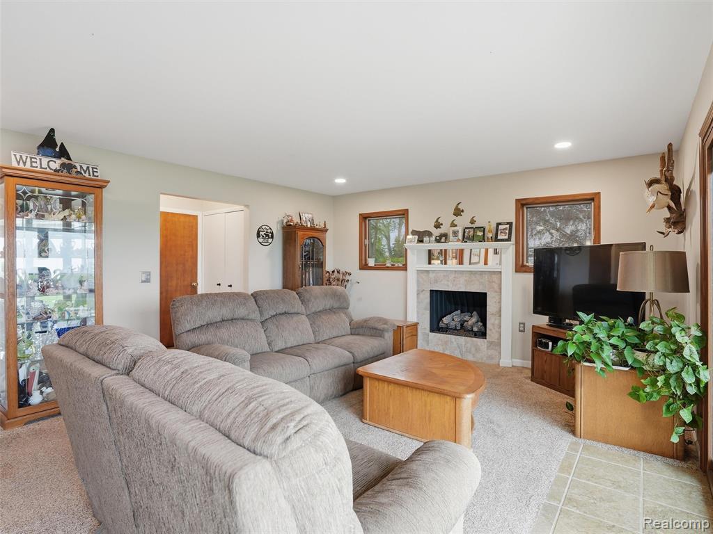 32160 S River Road, Harrison Township, MI — Photo 17