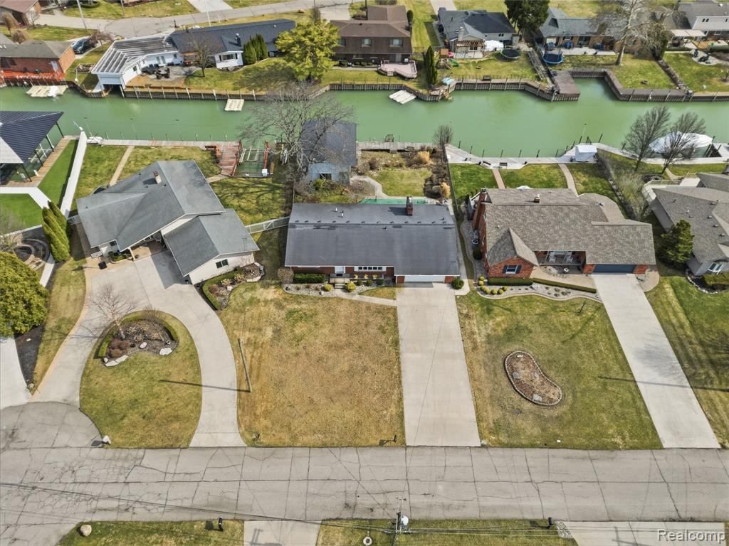 49750 Nautical Drive, Chesterfield, MI 48047 — Photo 39