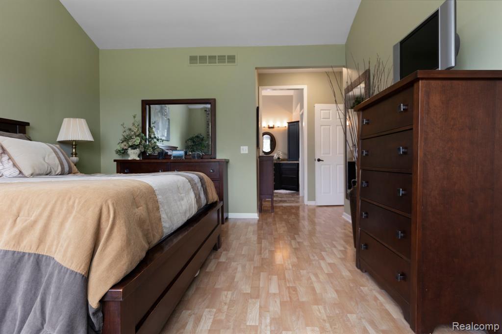 45482 Muirfield Drive, Canton, MI 48188 — Photo 17