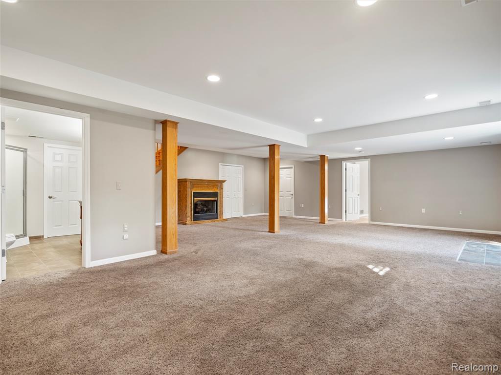 987 FAIRLEDGE Street, Lake Orion, MI 48362 — Photo 28