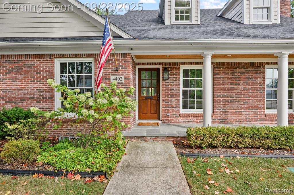 4402 Arlington Drive, Royal Oak, MI 48073 — Photo 3