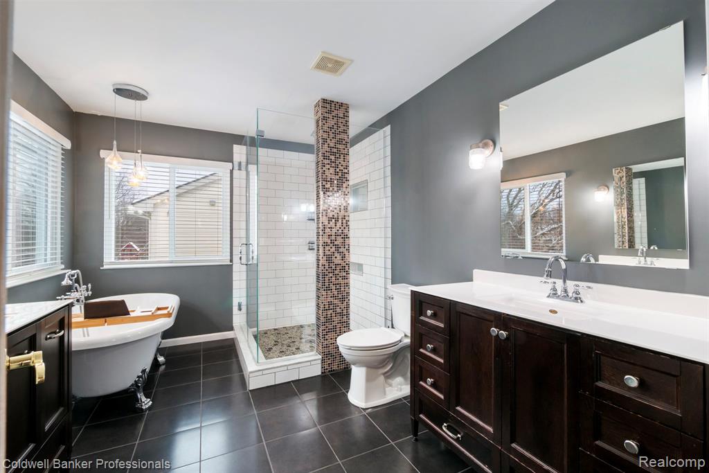 8525 Barrington Drive, Ypsilanti, MI 48198 — Photo 29