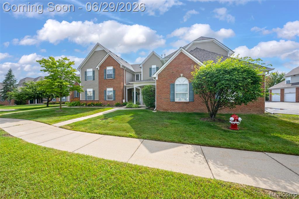 54726 Monarch Drive, Utica, MI 48316 — Photo 9