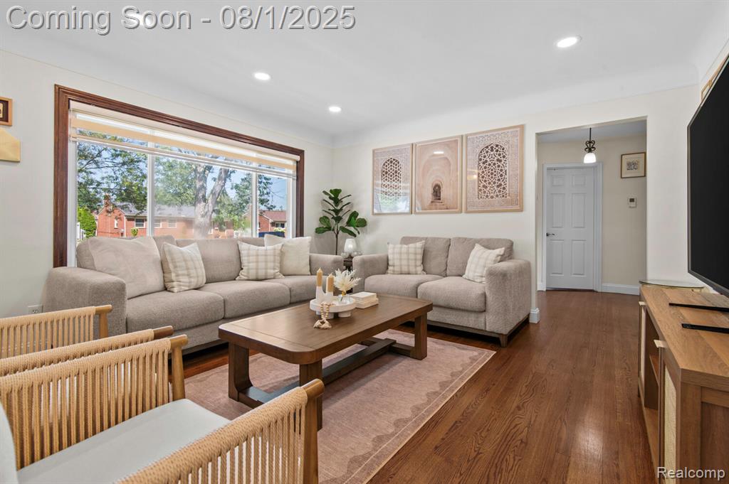 6140 Plainfield Street, Dearborn Heights, MI 48127 — Photo 5