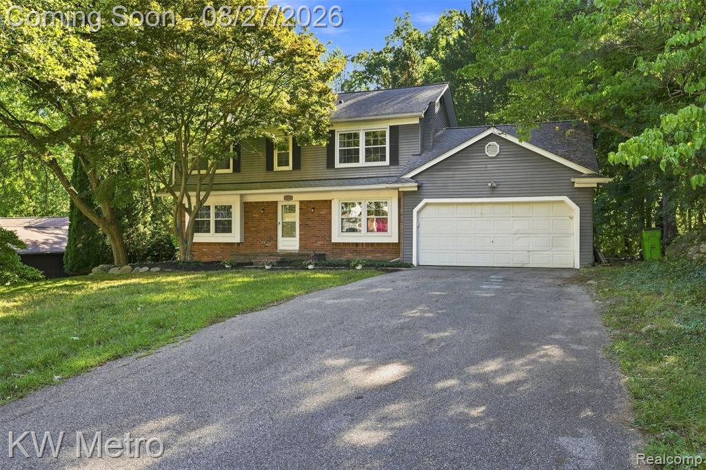 4769 Hardwoods Drive, West Bloomfield, MI 48323