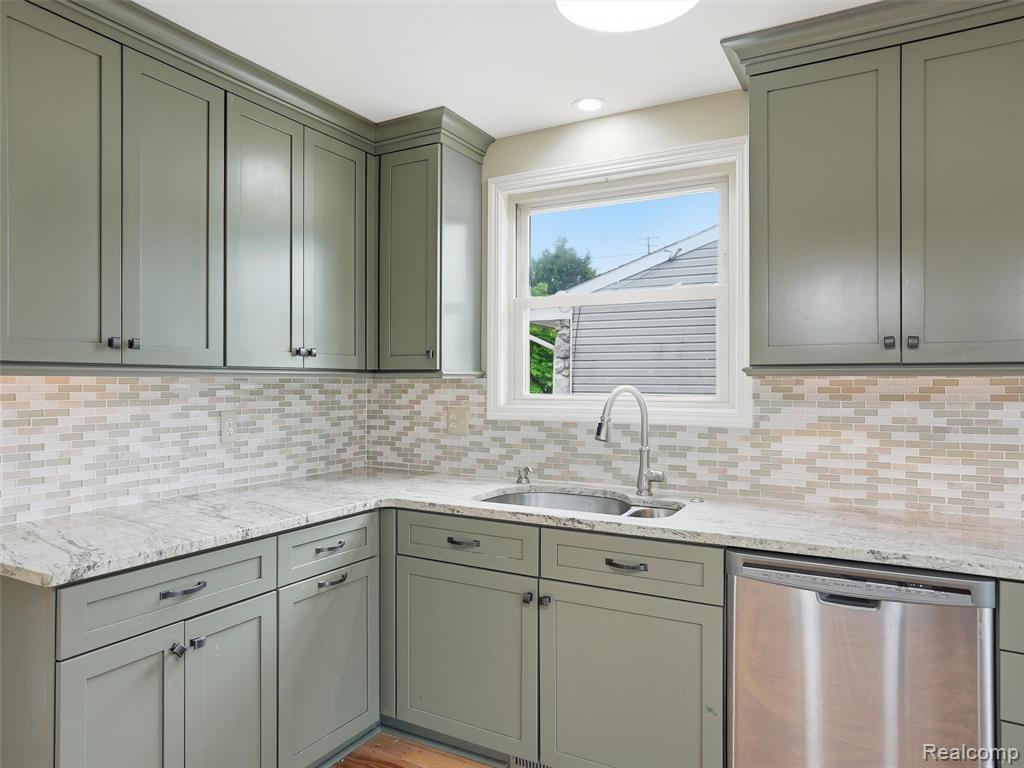 117 Kenyon Road, Algonac, MI 48001 — Photo 18