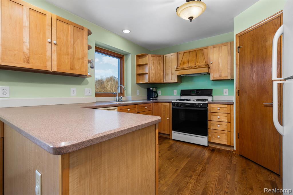 7473 N Gregory Road, Fowlerville, MI 48836 — Photo 11