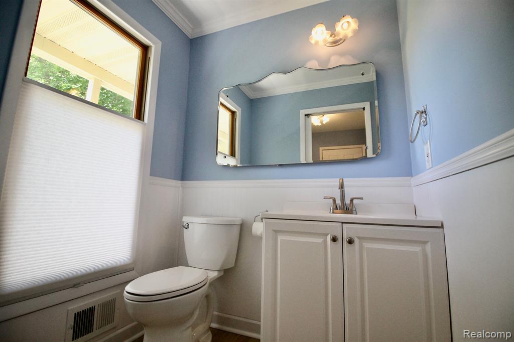 9296 Pine Hill Trail, Fenton, MI 48430 — Photo 22