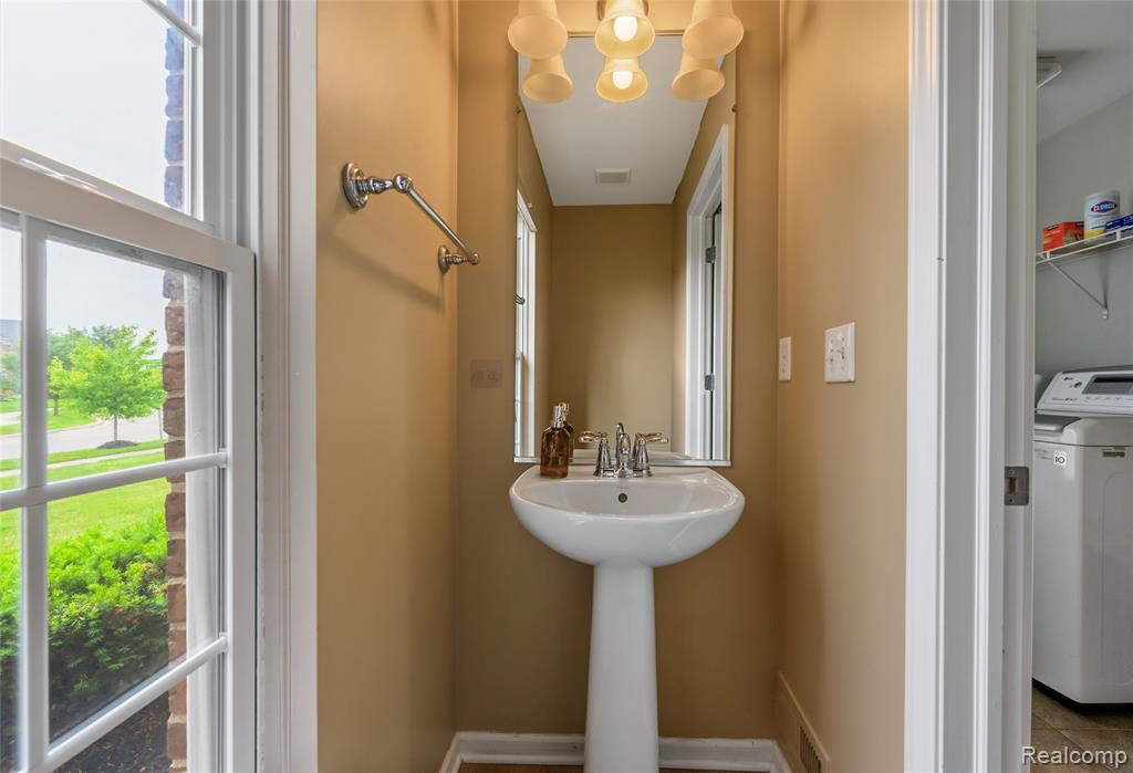 50490 Black Horse Lane, Canton, MI 48188 — Photo 10