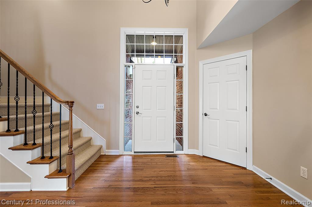 4013 Ardsley Court, Clarkston, MI 48348 — Photo 6