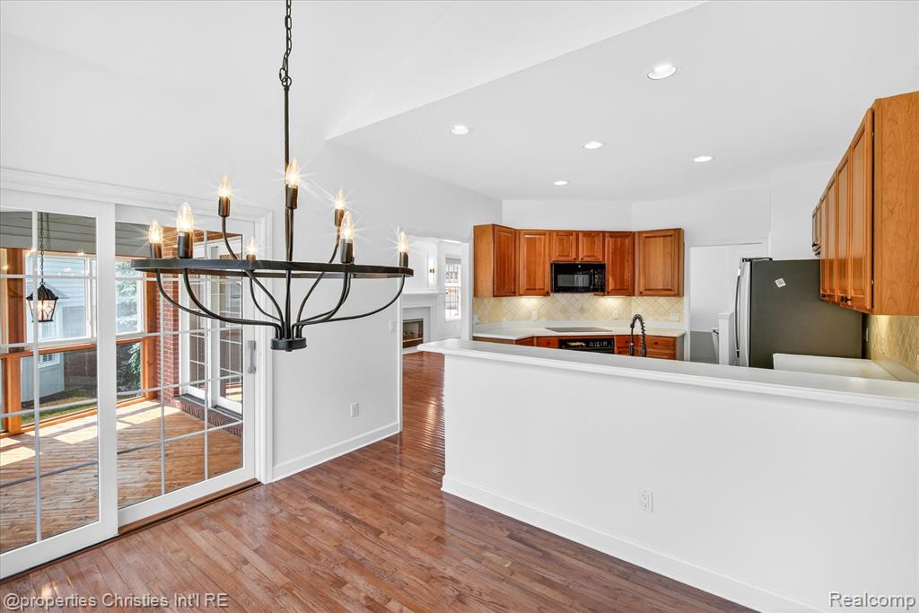16502 Cypress Court, Northville, MI 48168 — Photo 17