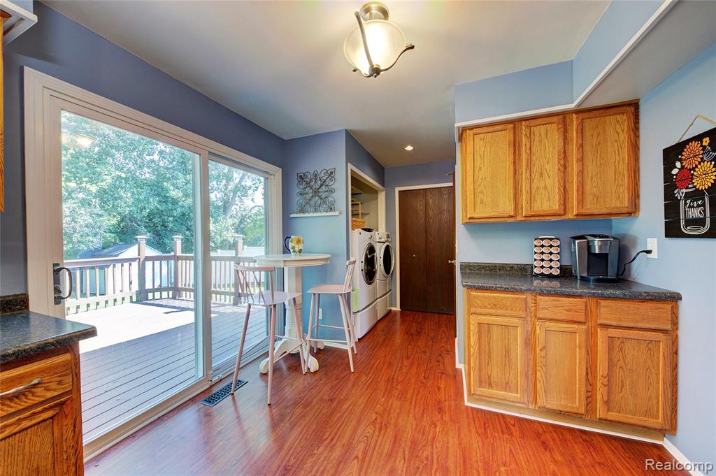 5646 New Meadow Drive, Ypsilanti, MI 48197 — Photo 14