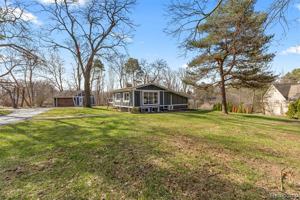 45401 W 9 Mile Road, Novi, MI — Photo 37