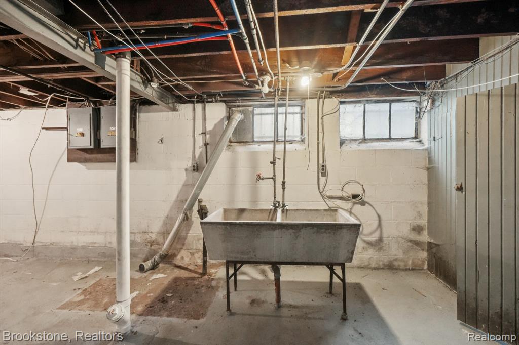14295 Mark Twain Street, Detroit, MI 48227 — Photo 33