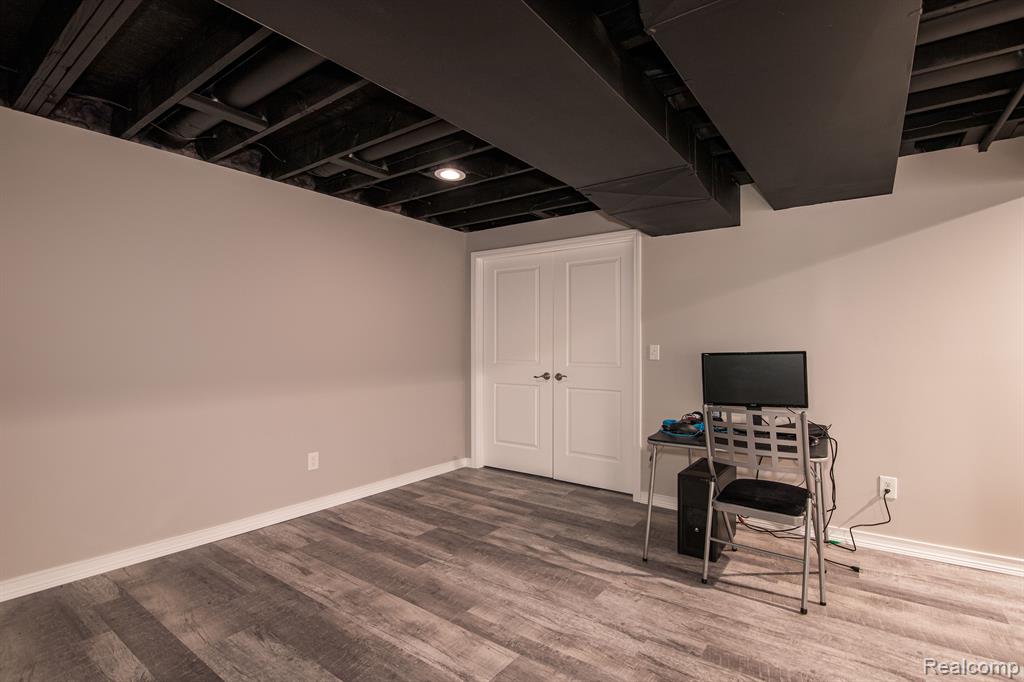 832 W BAY SHORE Drive, Oxford, MI 48371 — Photo 29