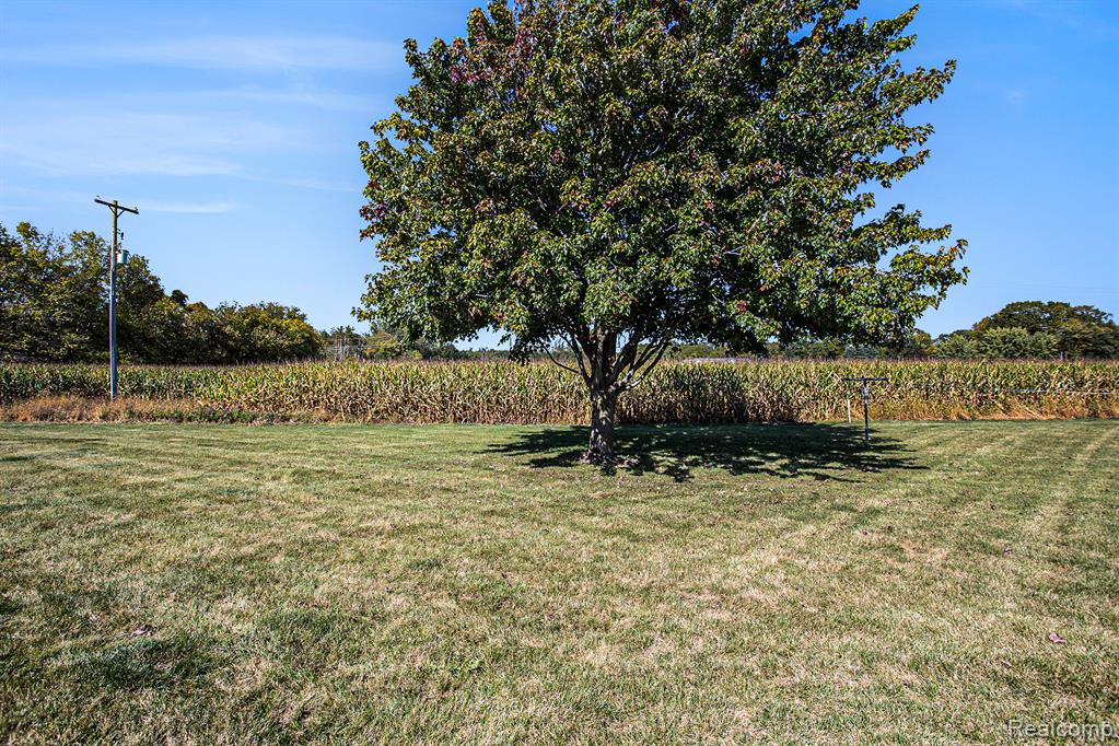 887 E Gordonville Road, Midland, MI 48640 — Photo 31