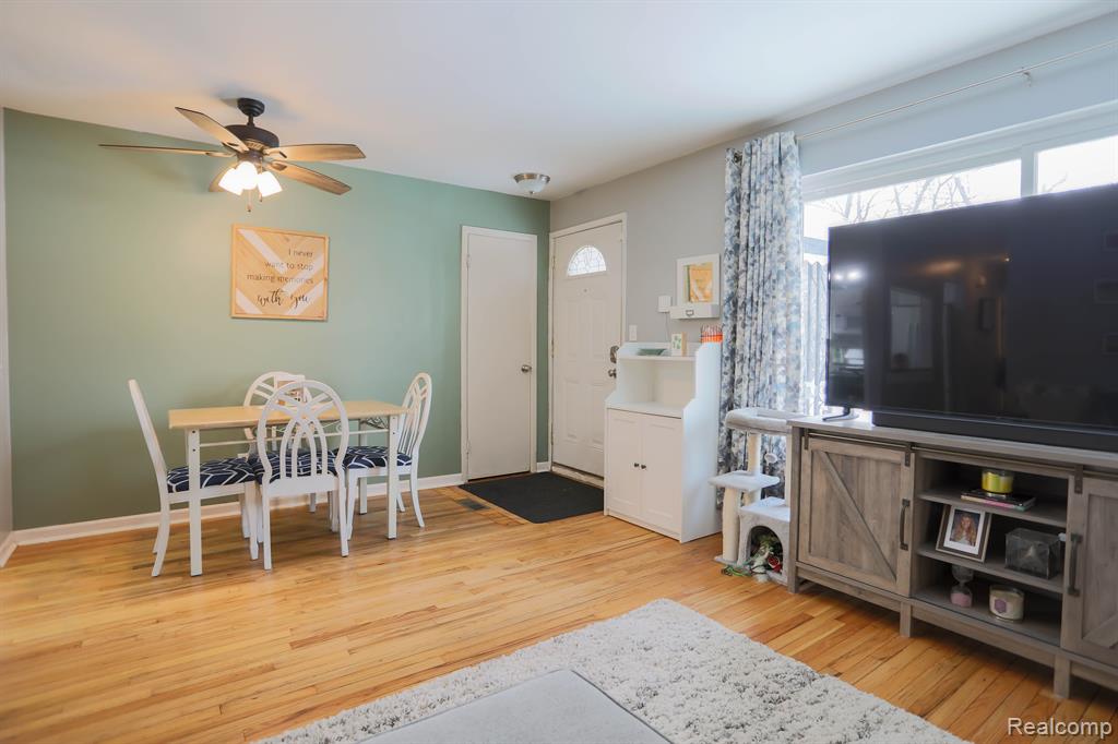 462 PEARSALL Avenue, Pontiac, MI 48341 — Photo 5
