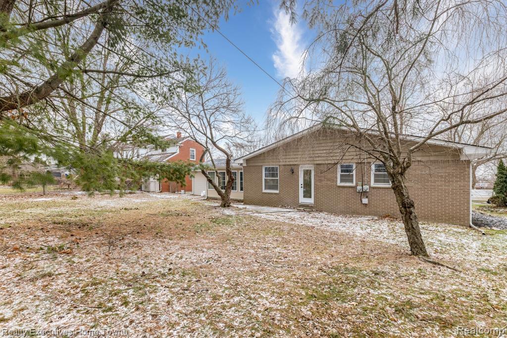 18910 Devonshire Street, Beverly Hills, MI 48025 — Photo 30