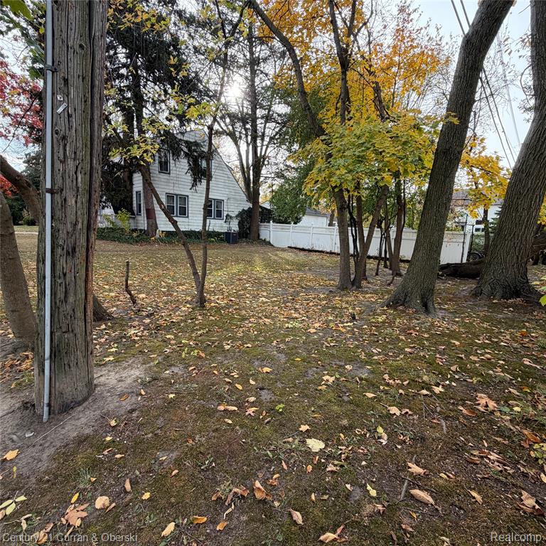418 S Dorchester Avenue, Royal Oak, MI 48067 — Photo 9