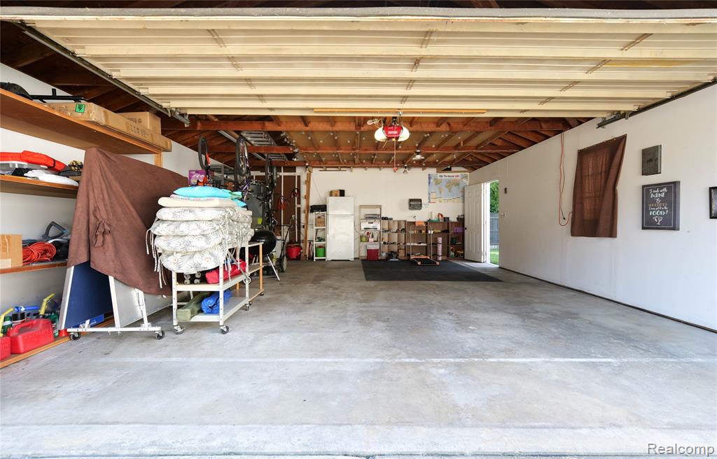 8431 Roseland Court, Oak Park, MI 48237 — Photo 24