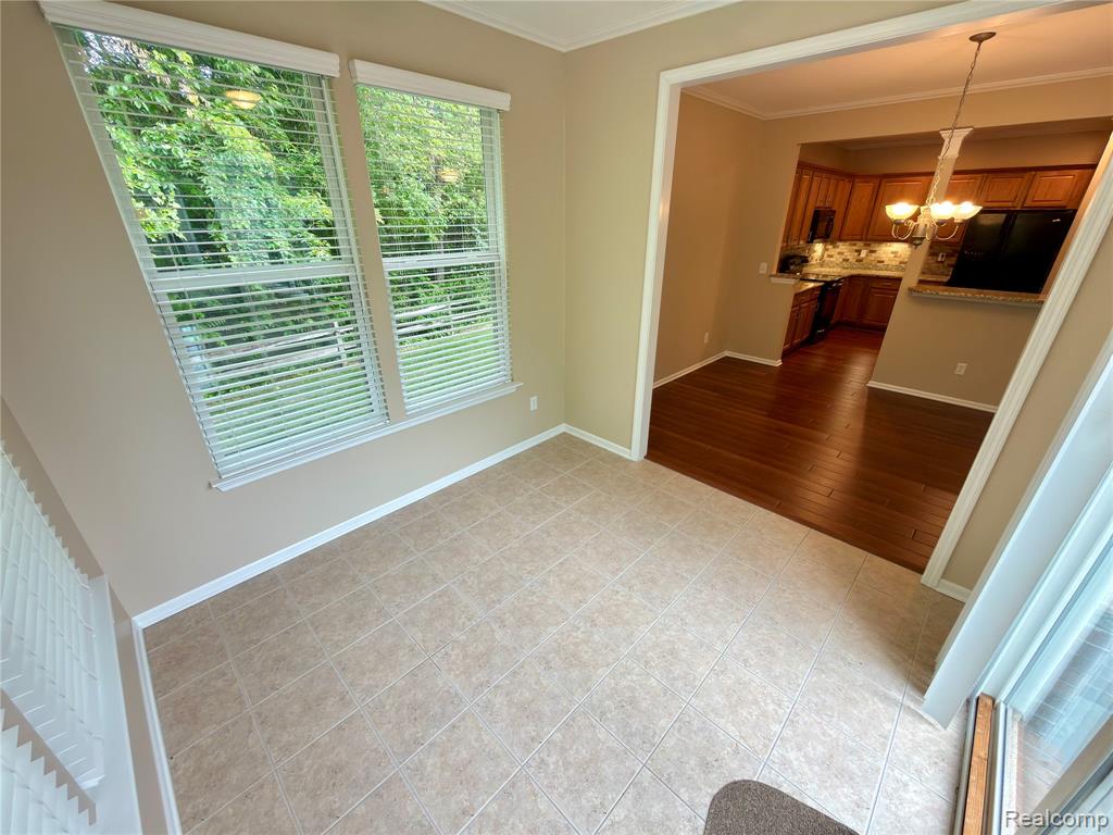 24600 Grand Traverse Avenue, Flat Rock, MI 48134 — Photo 14