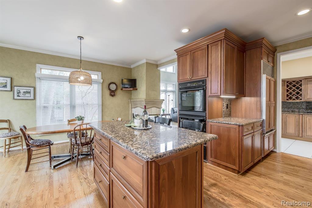 7252 Autumn Hill Drive, West Bloomfield, MI 48323 — Photo 20