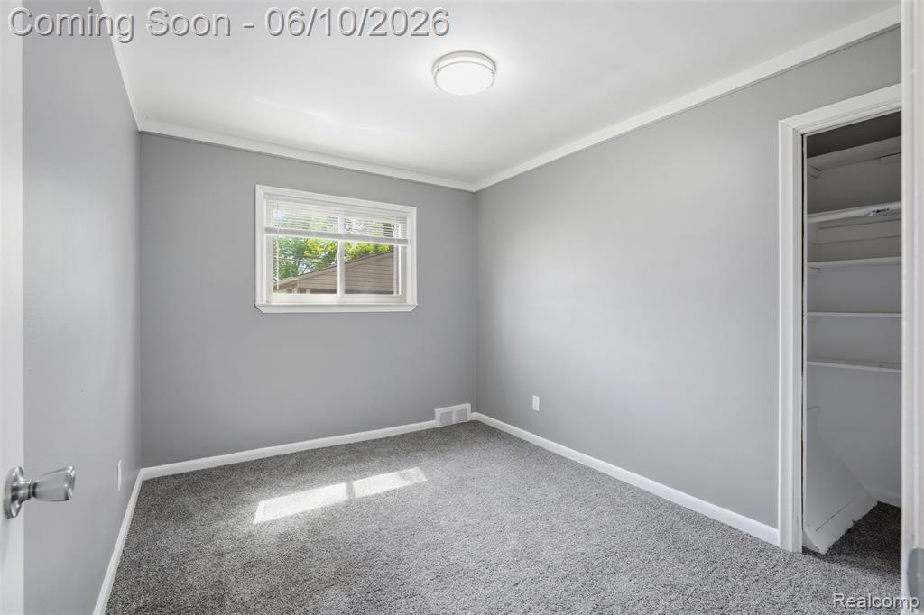 8245 Roosevelt Street, Taylor, MI 48180 — Photo 12