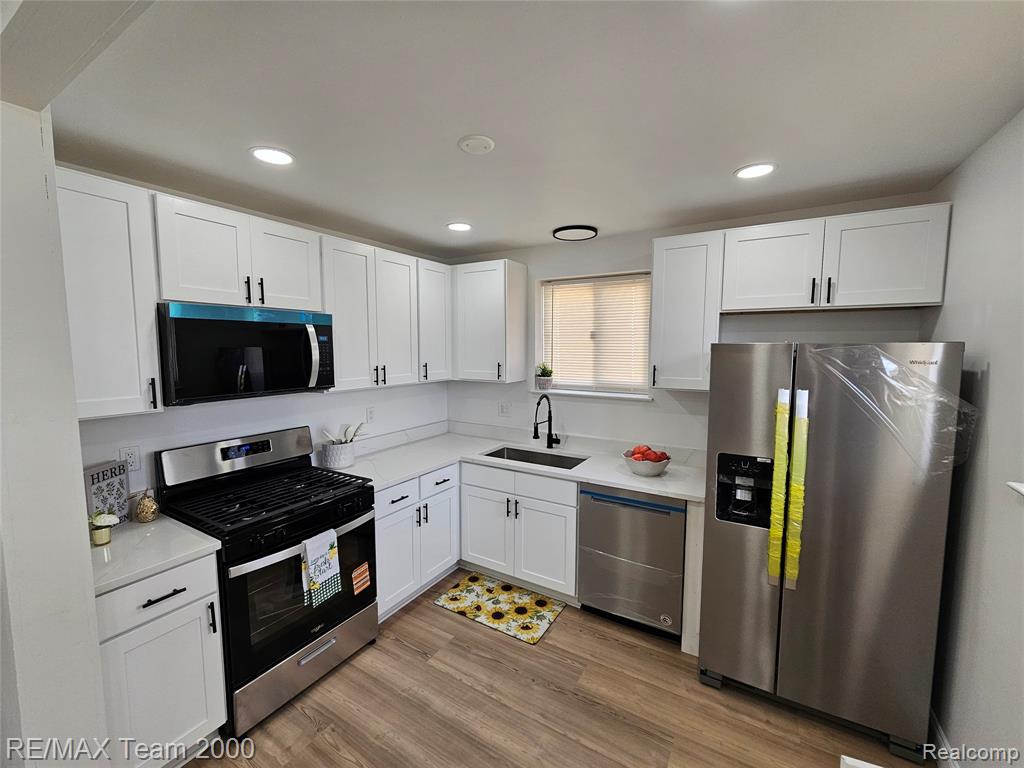 8035 Donna Street, Westland, MI — Photo 17