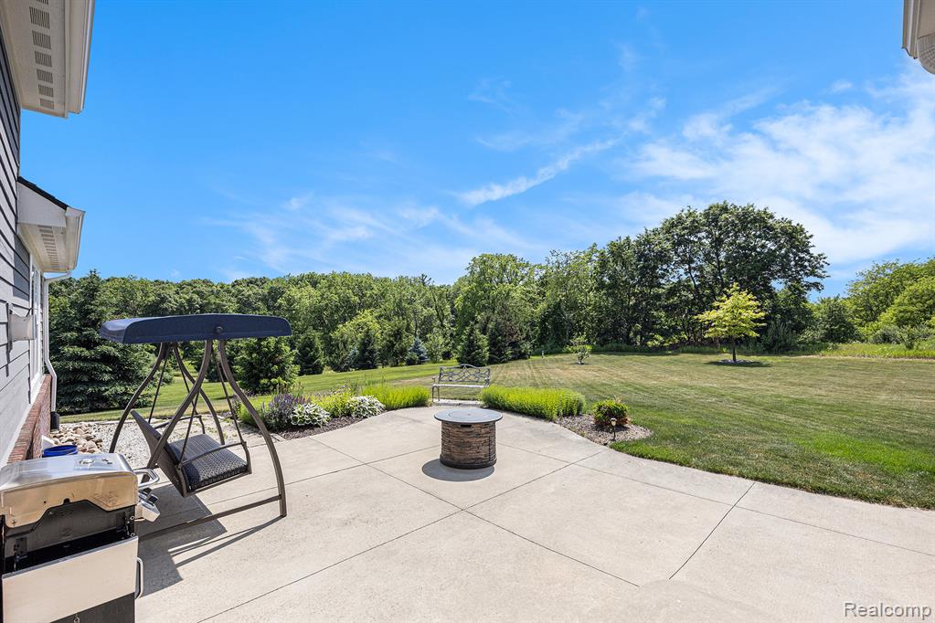 8269 Meadowridge, Clarkston, MI 48348 — Photo 28