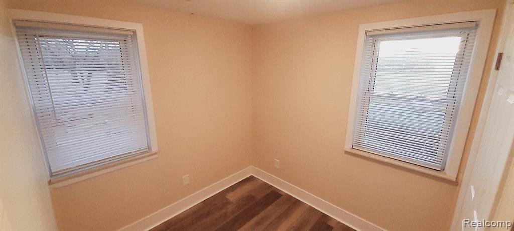 4098 E CARPENTER Road, Flint, MI 48506 — Photo 19