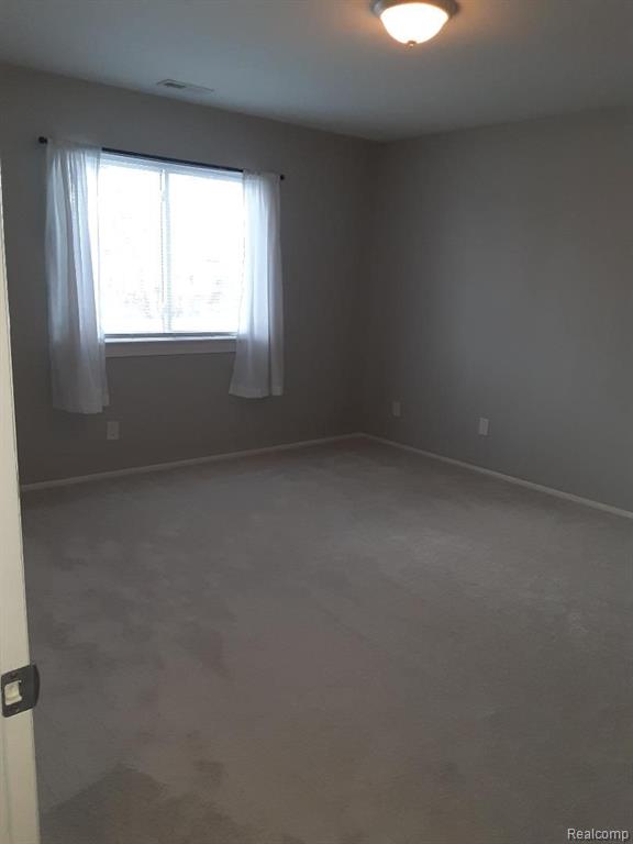 4712 E 10 MILE Road, Warren, MI 48091 — Photo 9