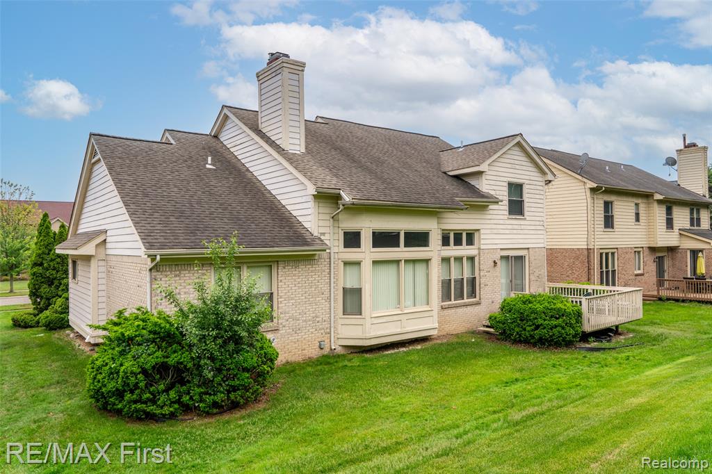 4798 WALNUT CREEK Drive, West Bloomfield, MI — Photo 3