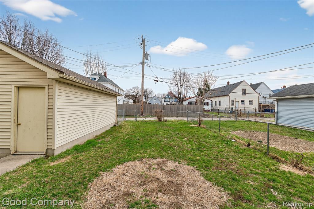 2470 Andrus Street, Hamtramck, MI 48212 — Photo 41