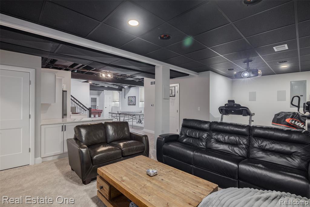 4715 Tonawanda Avenue, Royal Oak, MI 48073 — Photo 29