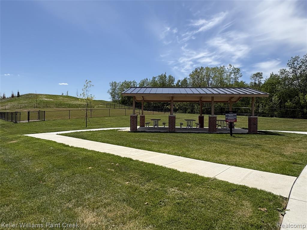 750 Huntley Lane, Troy, MI 48085 — Photo 19