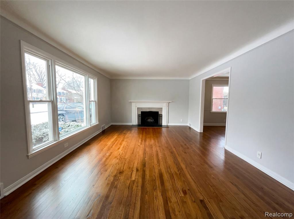 1912 Littlestone Road, Grosse Pointe Woods, MI 48236 — Photo 3