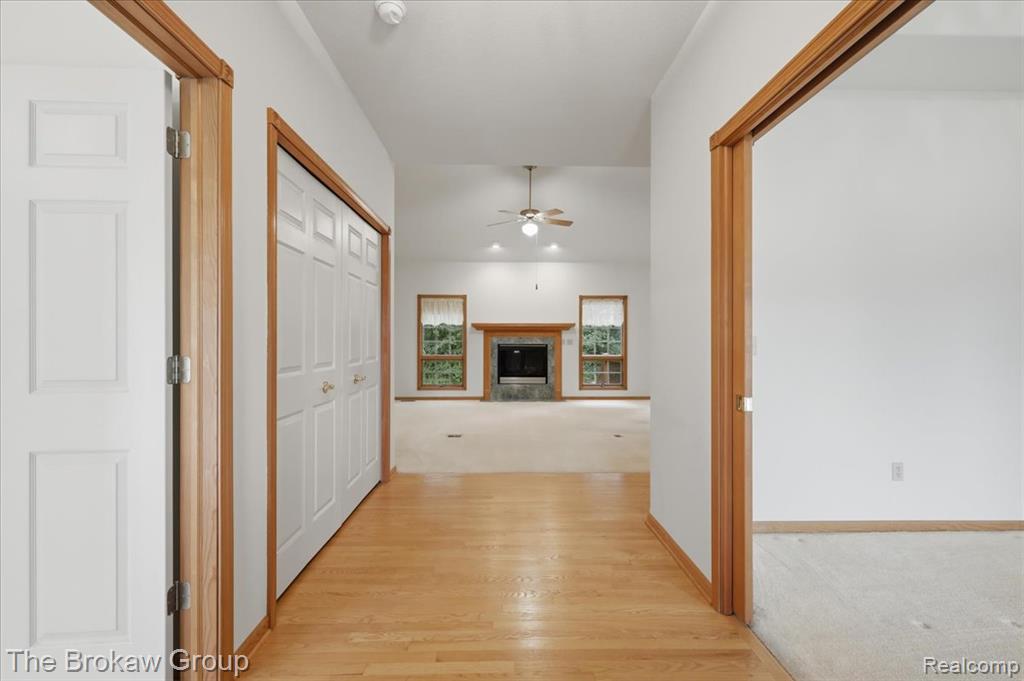 10261 Coachman Court, Davison, MI 48423 — Photo 11