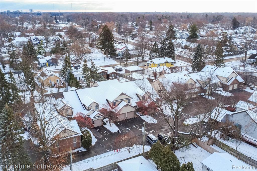 424 Oak Run Court, 11, Royal Oak, MI 48073 — Photo 53