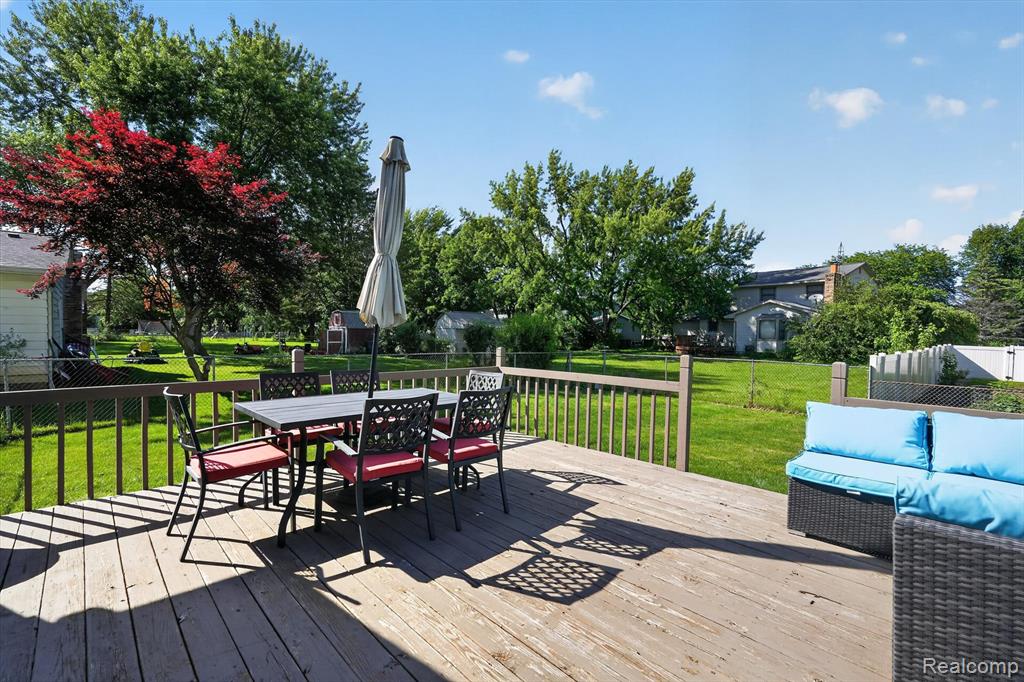 5521 Independence Colony Road, Grand Blanc, MI 48439 — Photo 40