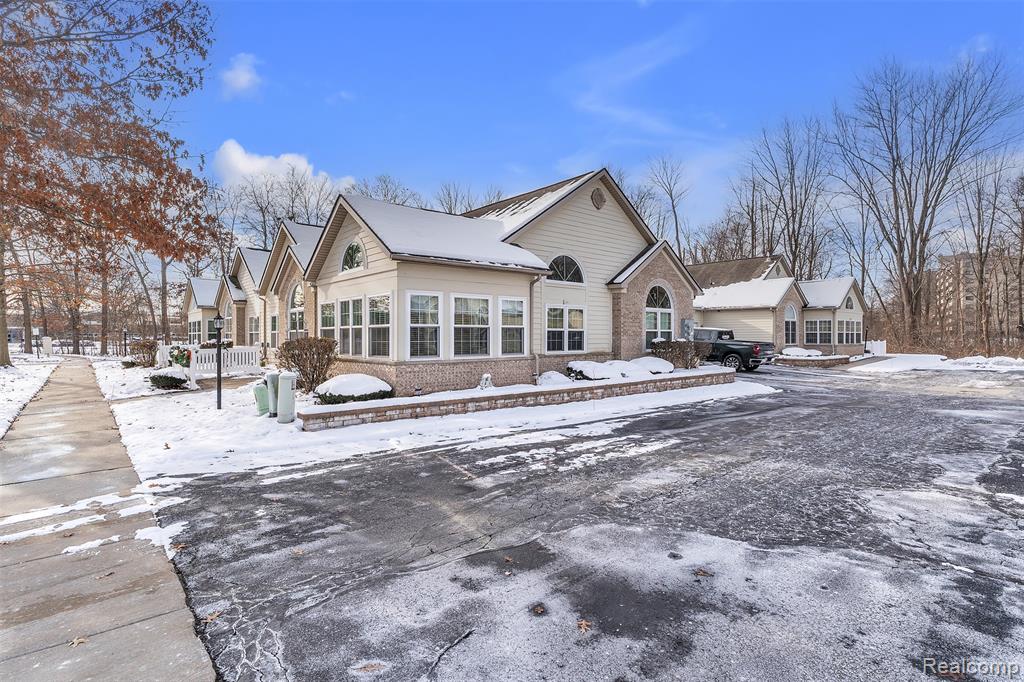 1155 Abbey Court, Westland, MI — Photo 44