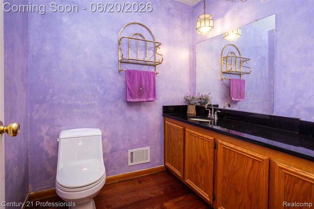 6241 Smithfield Drive, Troy, MI 48085 — Photo 34