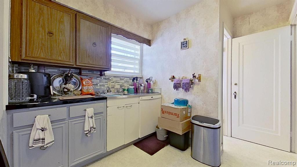 416 Marquette Street, Flint, MI 48504 — Photo 21