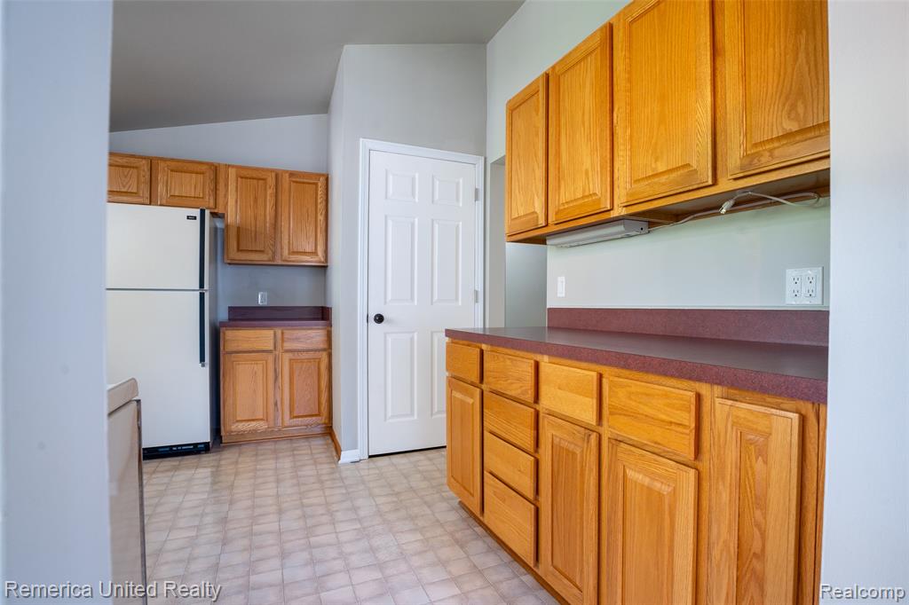 839 Sweetbriar, Milford, MI 48381 — Photo 20