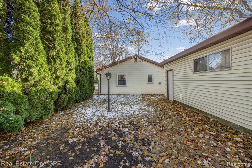3004 Maplewood Drive, Fort Gratiot, MI 48059 — Photo 29